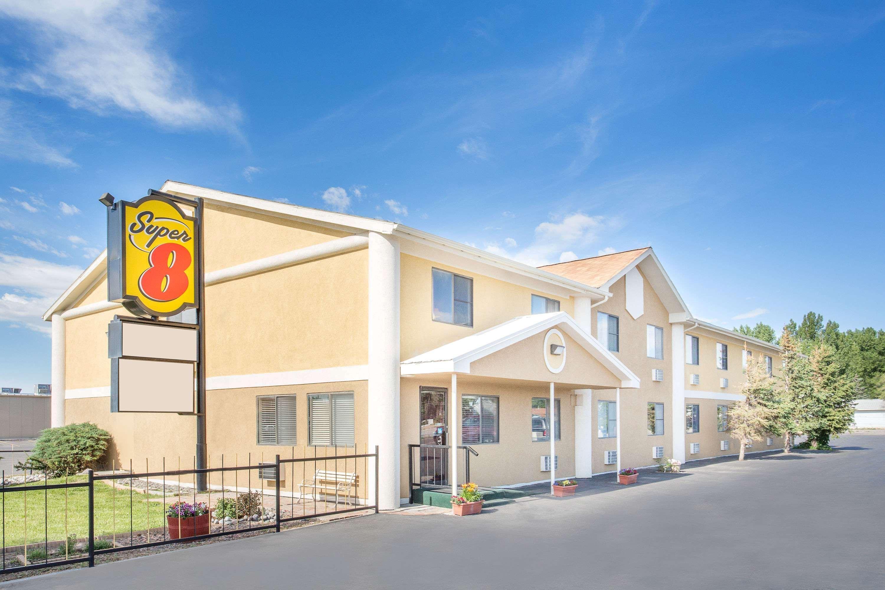 Super 8 By Wyndham Riverton Esterno foto