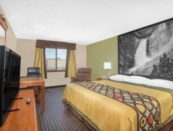 Super 8 By Wyndham Riverton Esterno foto